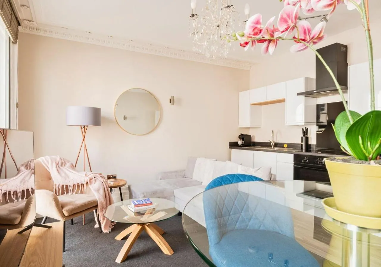 Stunning 2 Bed In The Centre Of Cheltenham! Apartment Cheltenham